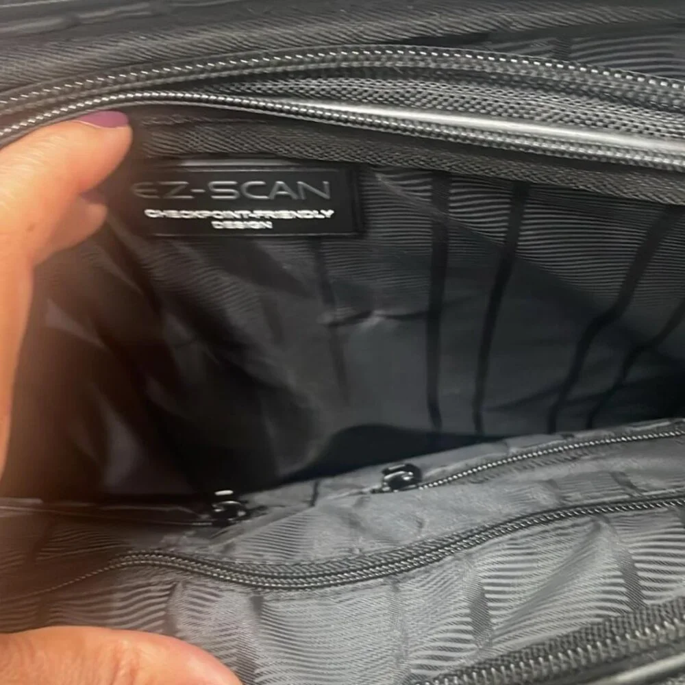 New Kenneth Cole Reaction R-Tech Computer Case Black Laptop Bag - Picture 8 of 8